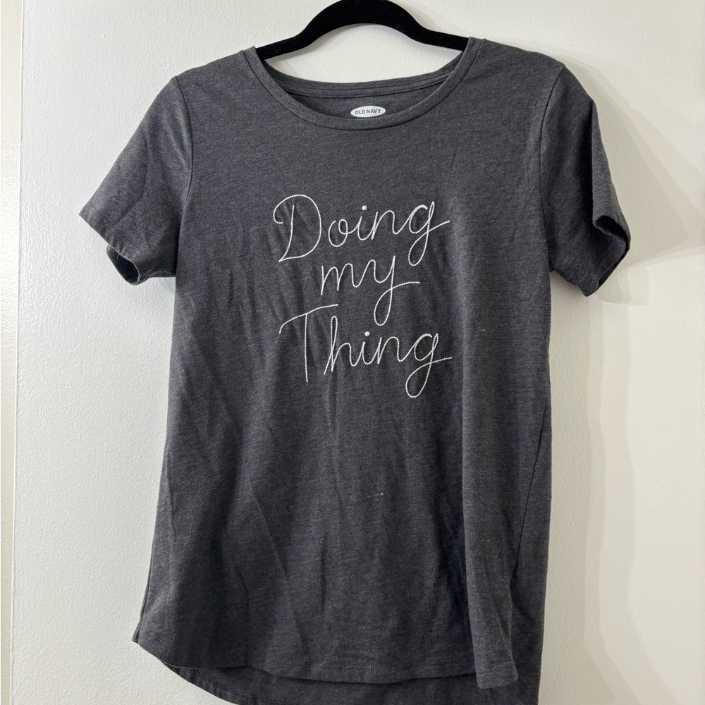 Old Navy Charcoal Graphic Tee - Doing My Thing